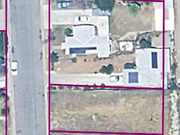 1124 S 1st Avenue, Dinuba, CA 93618