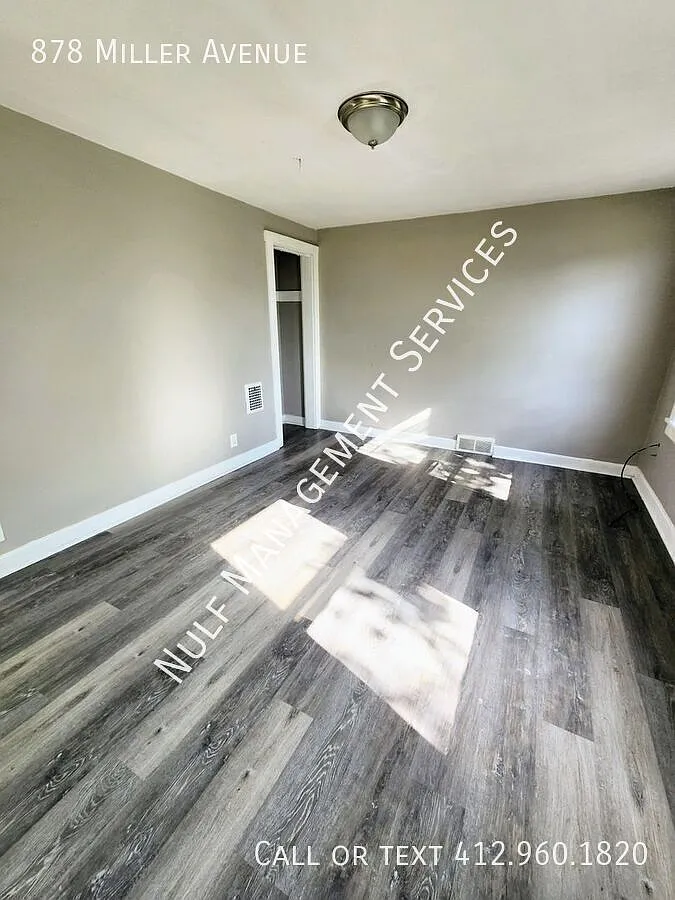 2 bed, 1 bath in Clairton — Photo 3