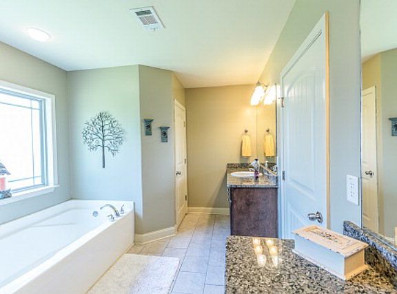 5th image of 34 Lee Road 2172