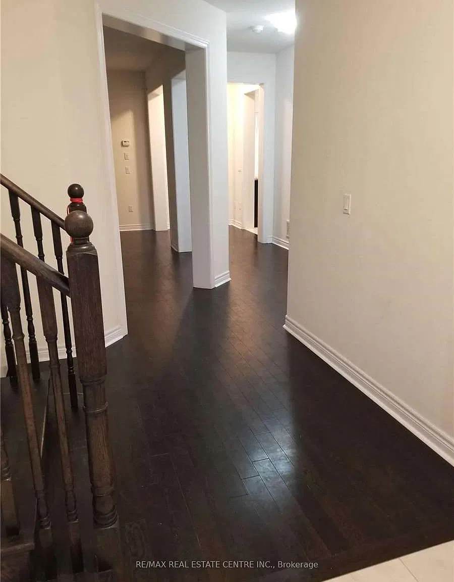 4 bed, $2,900 — Photo 4