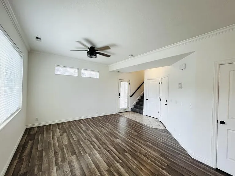 632 E Long Shadow Dr #1 — Photo 11