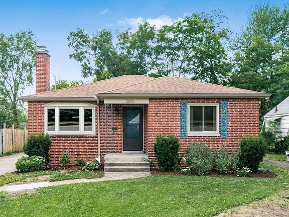 5th image of 2955 Oaklawn St