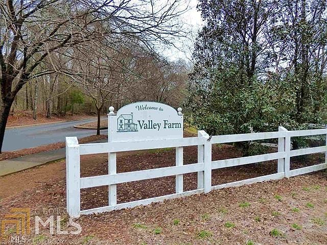 2nd image of 532 Village Rd