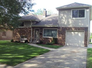 510 Homestead Rd, La Grange Park, IL 60526