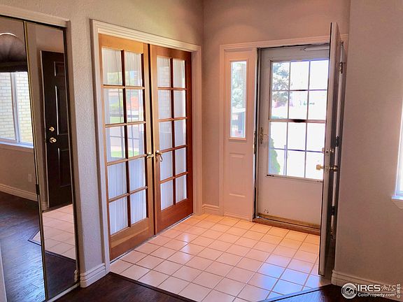 5th image of 415 Holly Dr