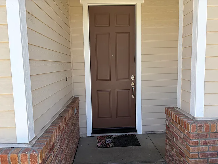 29523 Hyperion St — Photo 2