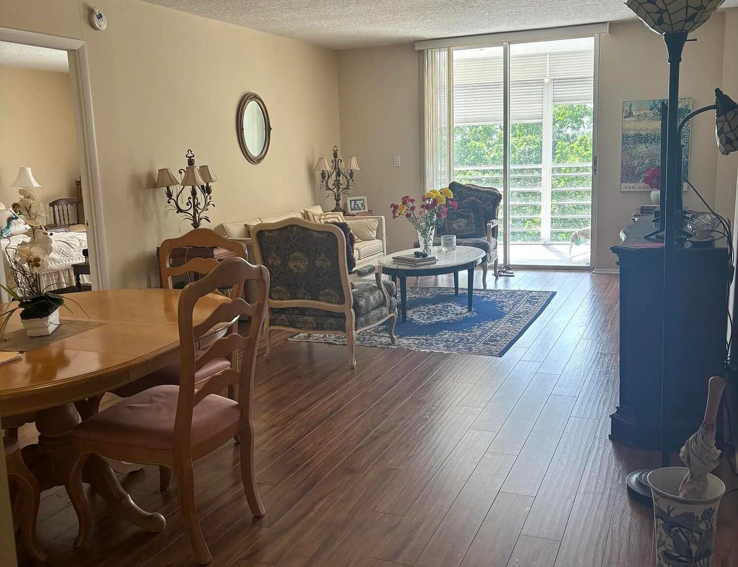 2 bed, 2.0 bath, 1300 sqft, $2,100 — Photo 3