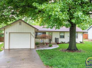 1230 N School St, Auburn, KS 66402