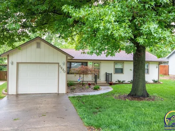 1230 N School St, Auburn, KS 66402
