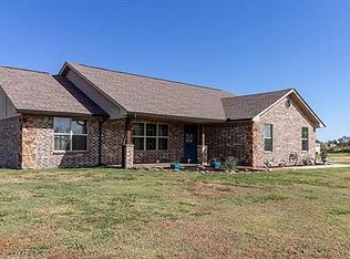 327 E Forest Ln, Durant, OK 74701