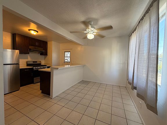 3rd image of 218 N Dalton Ave