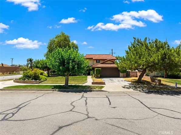 25825 Holly Vista Blvd, San Bernardino, CA 92404