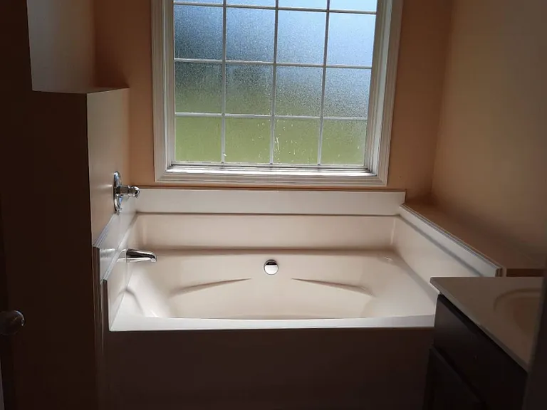 952 Cindy Jo Ct — Photo 9