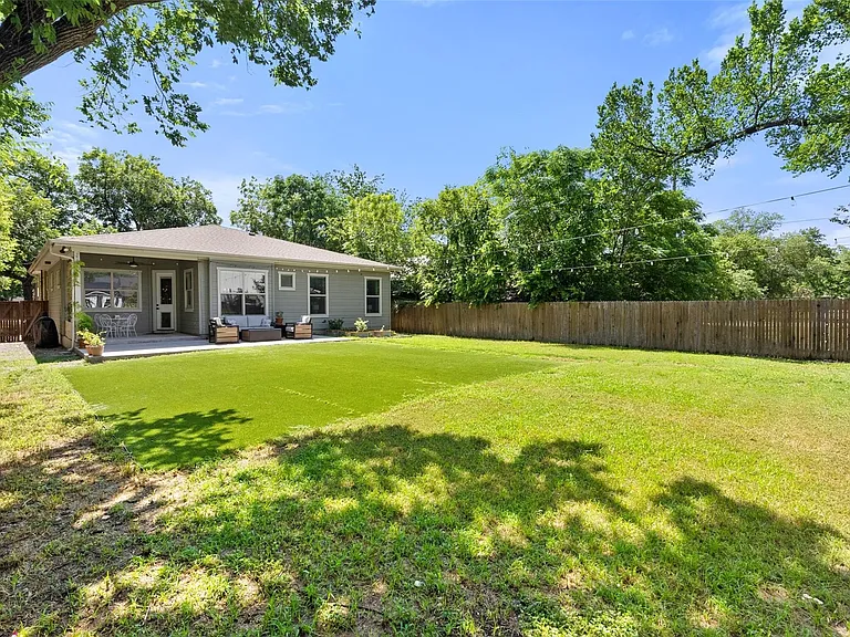 1410 Hart St — Photo 33