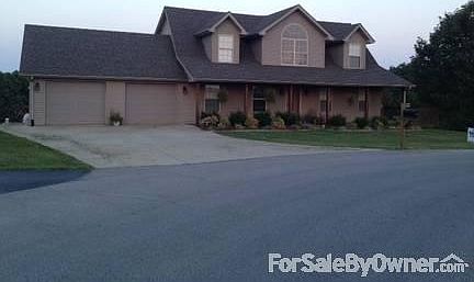 1st image of 136 Dallas Dr