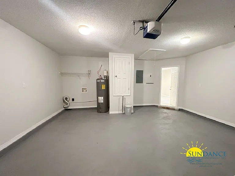 27 E Lane Dr — Photo 17