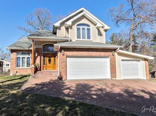 21120 122nd St, Bristol, WI 53104