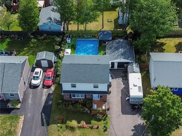 219 Evergreen Dr, Moncton, NB E1G 2C1