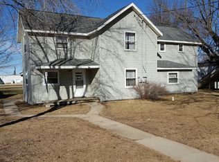 308 W Chestnut St, Pardeeville, WI 53954