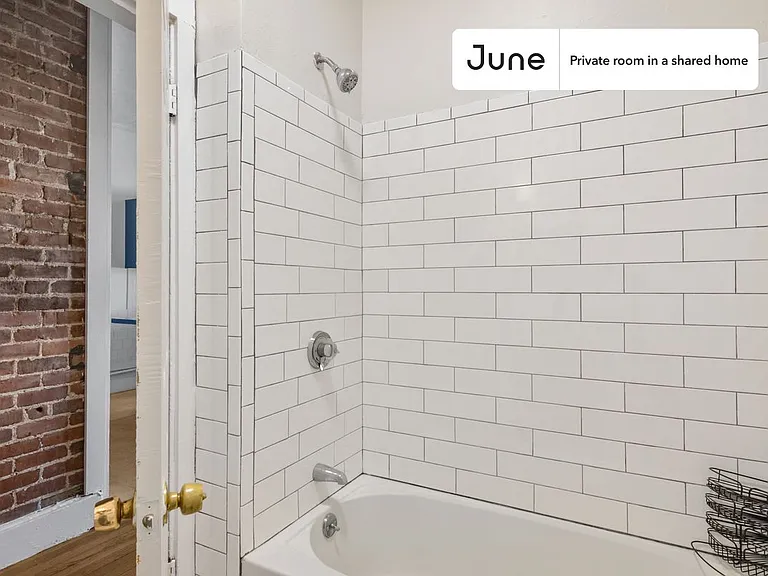 7 Linden St #B — Photo 7