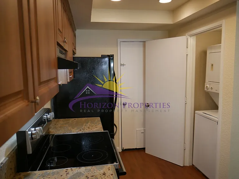 5226 Hemlock St #34 — Photo 9