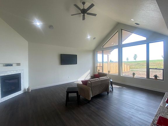5th image of 2274 Excalibur Way Lot 28