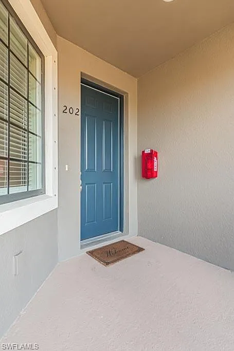 2 bed, 2.0 bath, 1528 sqft, $2,500 — Photo 2