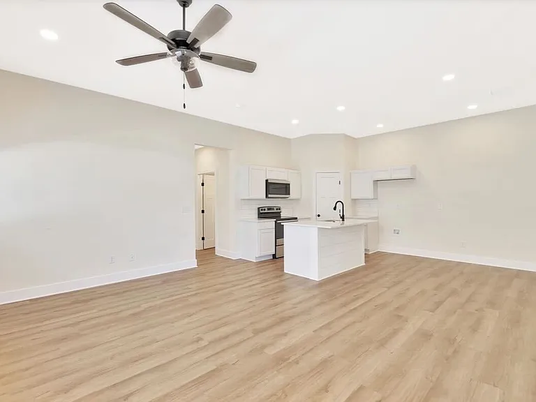 16824 W Kashmir St — Photo 15