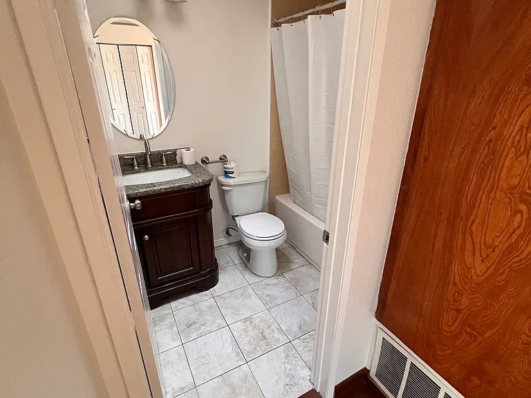 2221 Orange Grove Ave #B — Photo 14