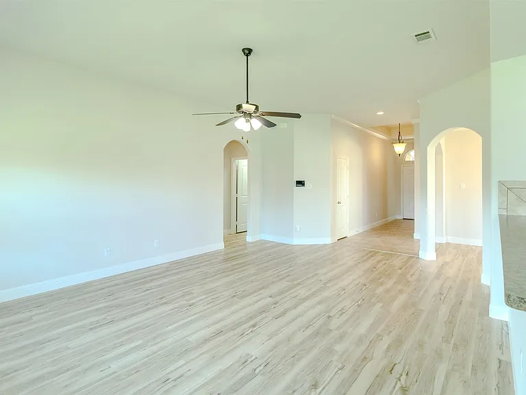 3105 Clear Springs Dr — Photo 26