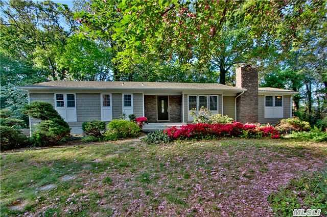1st image of 8 Pleasant Dr