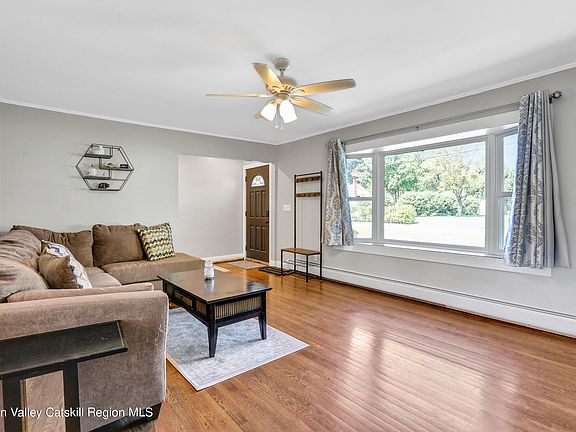 4th image of 11 Gilbert Drive