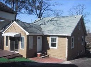 28 Fitzrandolph Rd, West Orange, NJ 07052