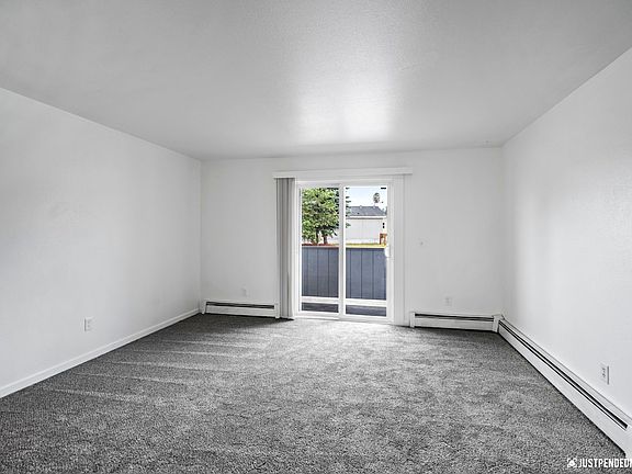 4th image of 5851 Rocky Mountain Ct #B