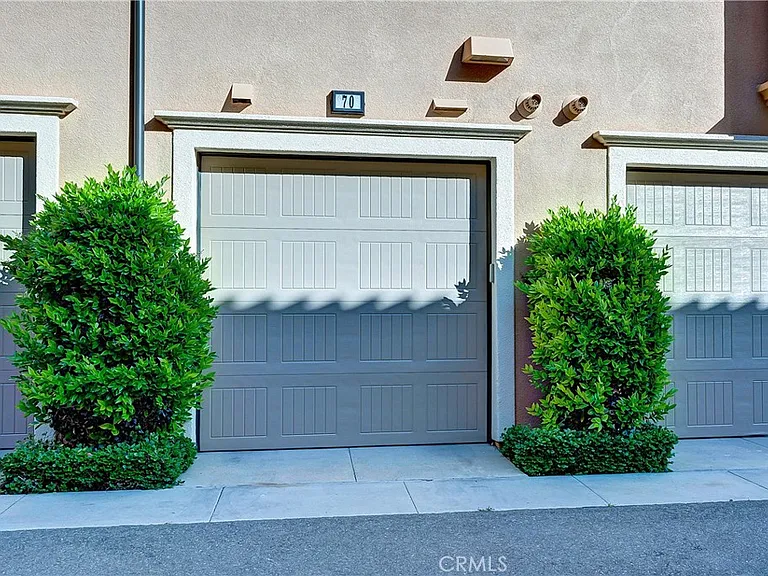 70 Kempton — Photo 26
