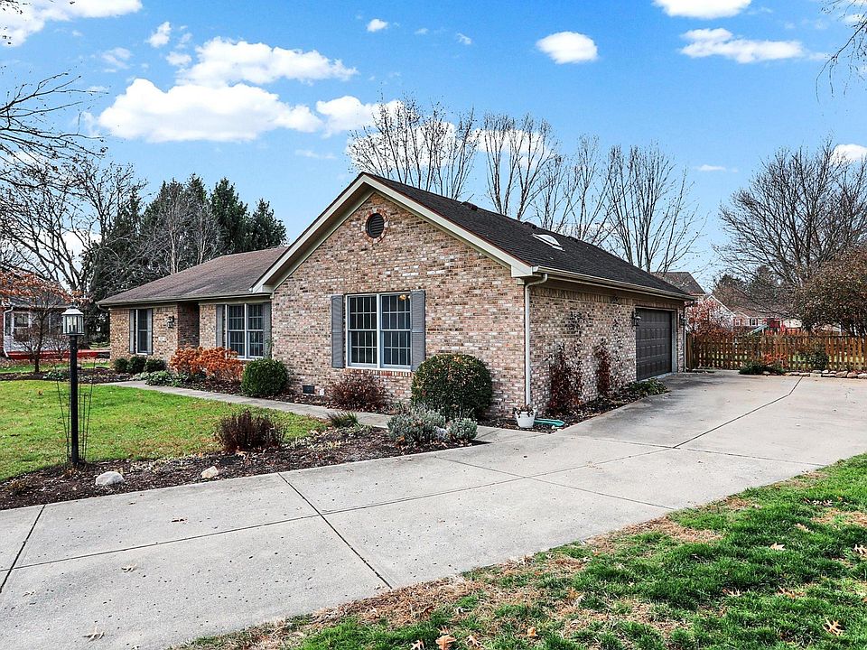 1st image of 327 Whispering Willow Ct