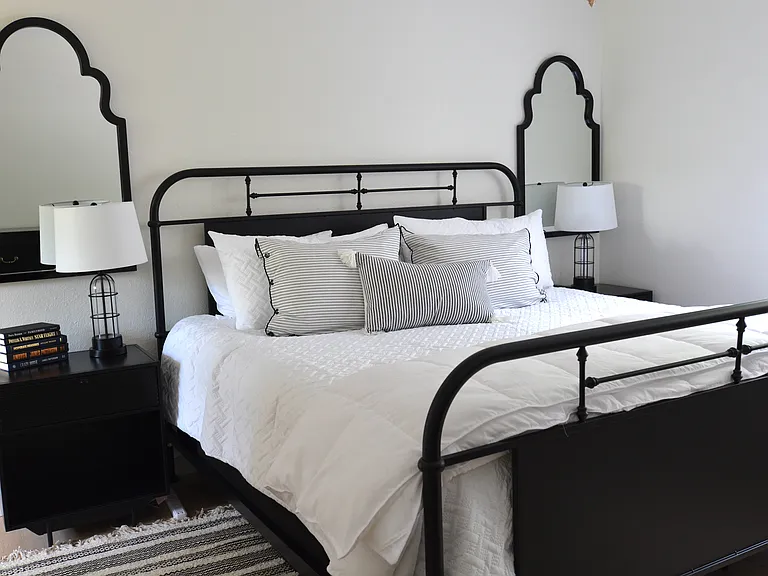 King Guest room
