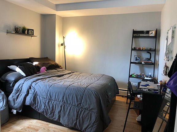 5th image of 3639 N Pine Grove Ave APT 15A