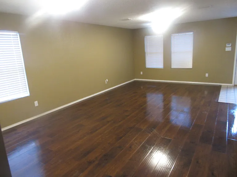8724 Hunters Trl — Photo 15