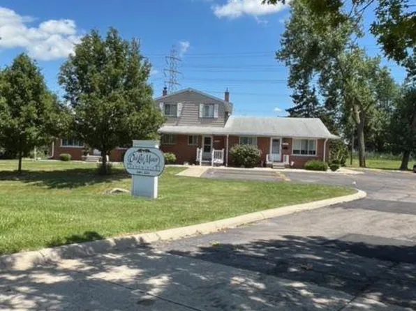 3303 Fort St #2, Trenton, MI 48183