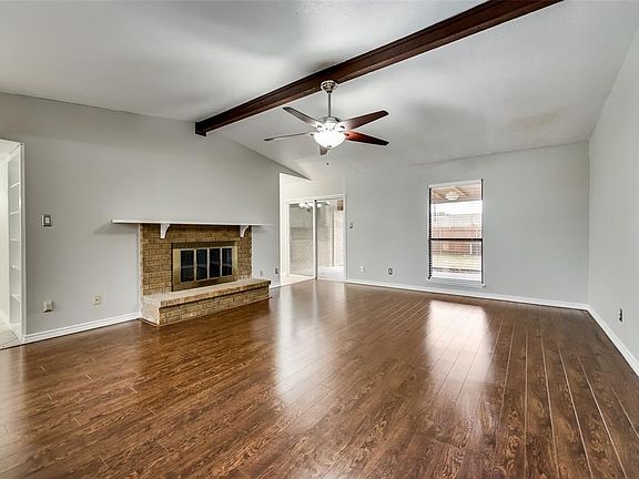5th image of 475 Cambria Dr