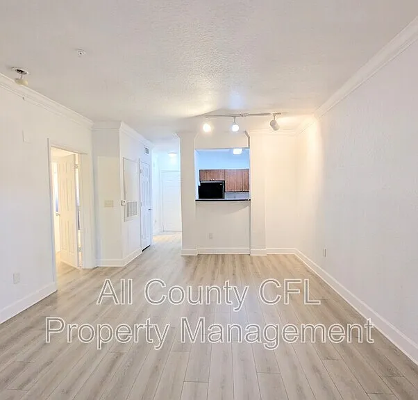 304 E South St #3027 — Photo 7