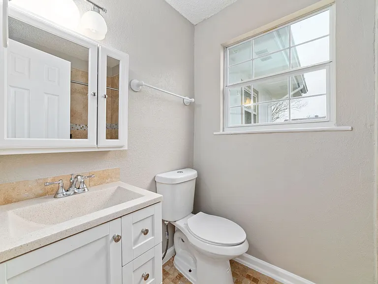 11610 Grapewood Dr — Photo 23