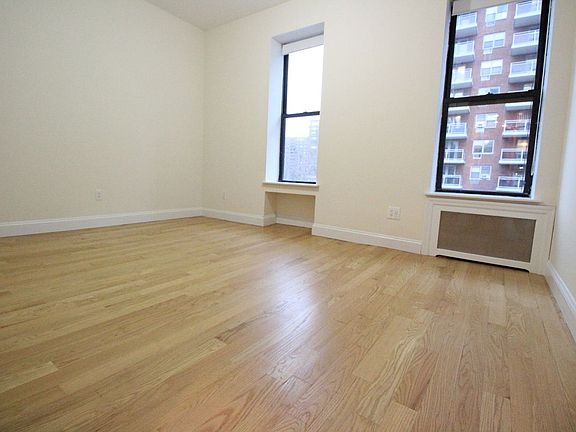 3rd image of 200 W 98th St APT 4E