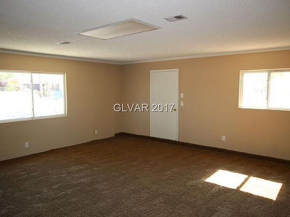 2nd image of 7555 W La Madre Way