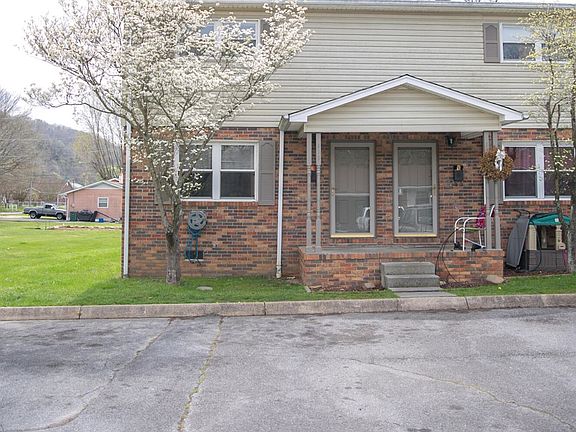 2nd image of 808-818 E A St