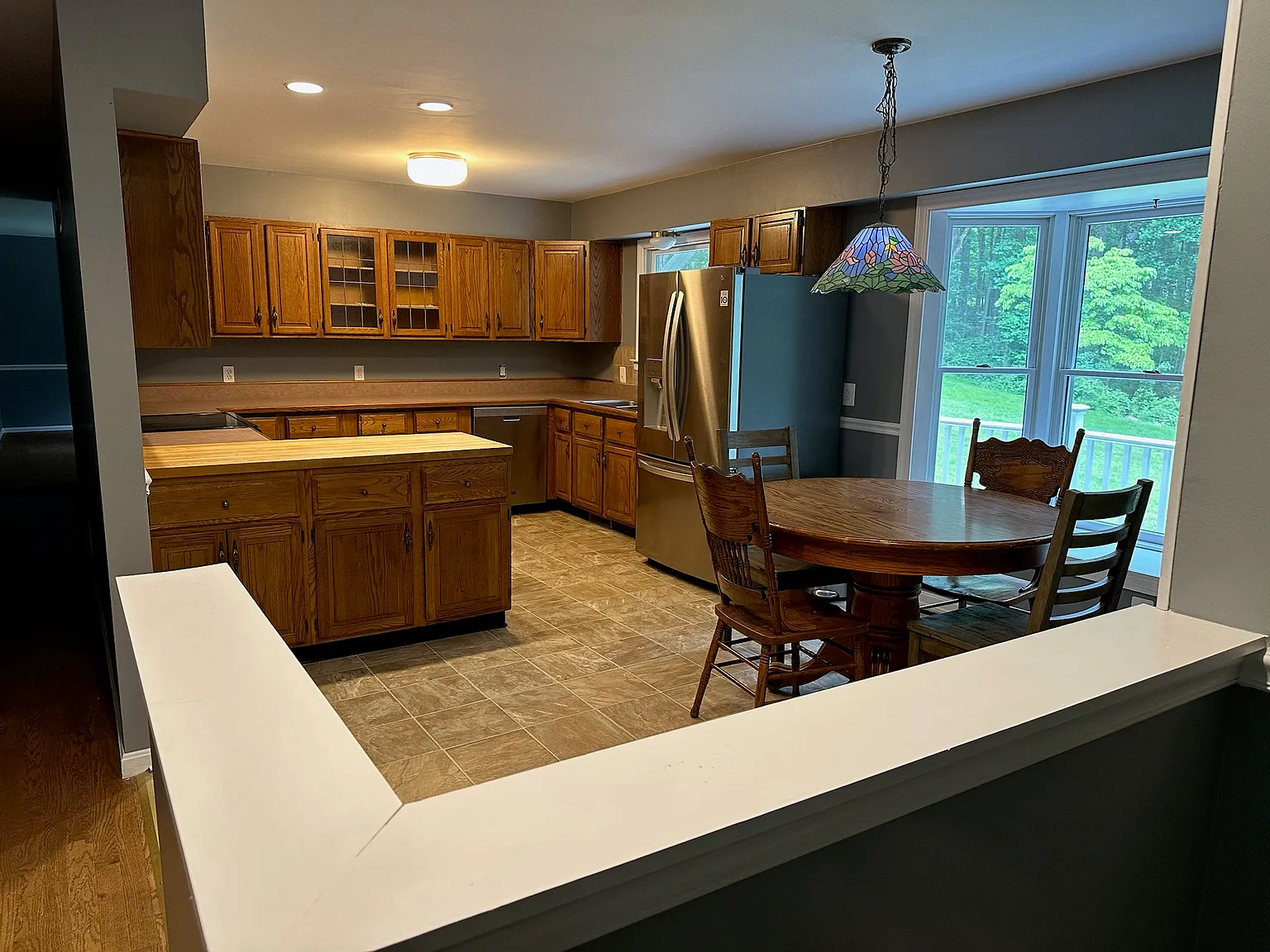 4 bed, 2.5 bath, 3000 sqft, $3,700 — Photo 4