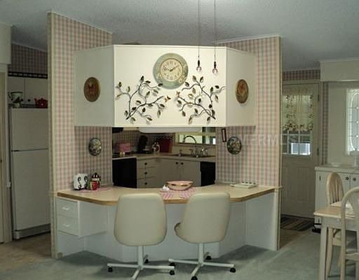 5th image of 819 Seabrooke Dr