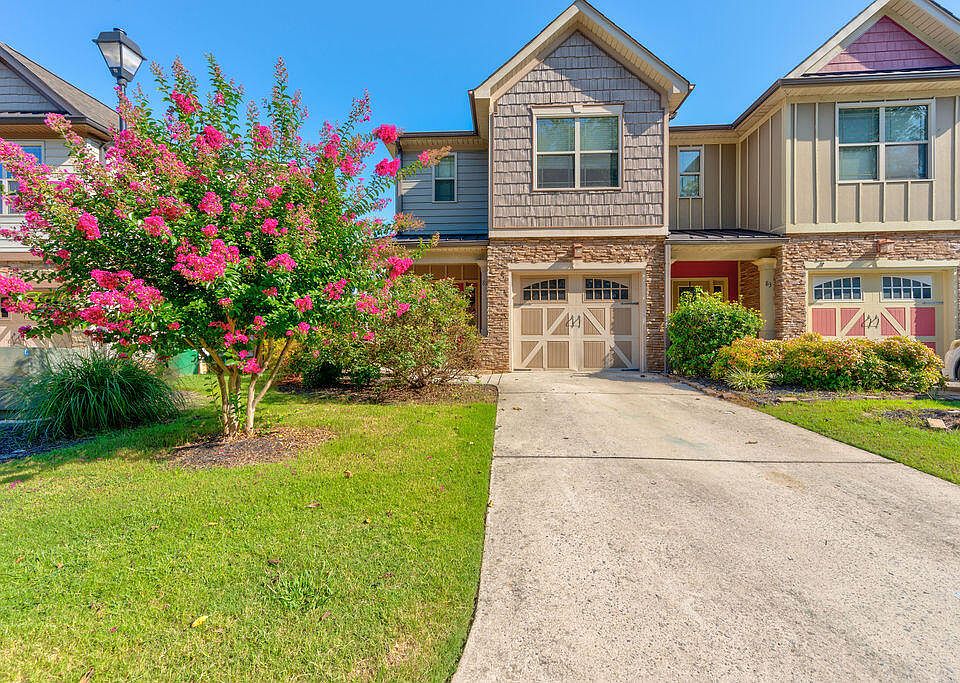 1st image of 81 Orchard Ln