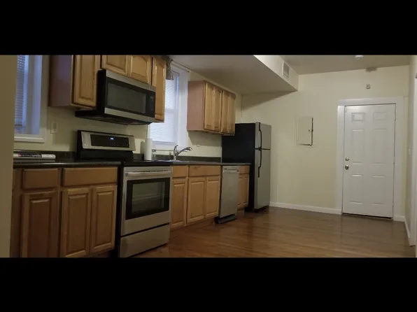 1 Clarkson St #1, Worcester, MA 01604